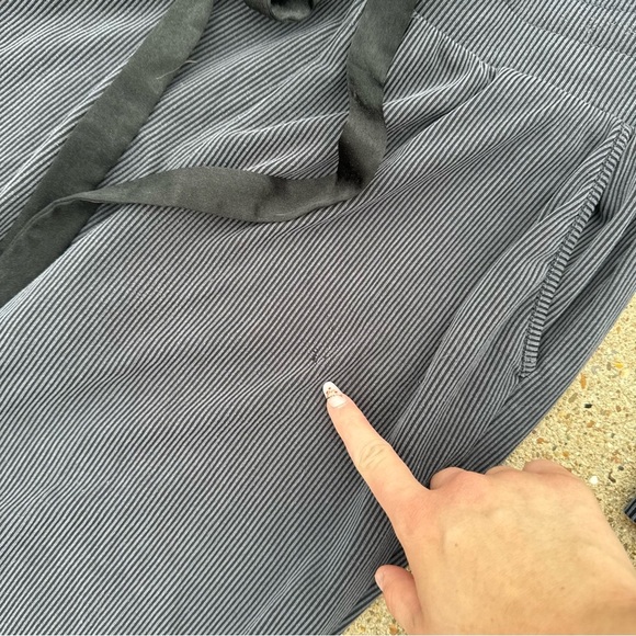 VICTORIA SECRET Black Long Sleeve Crop Top and Jogger lounge Set small - Picture 4 of 9